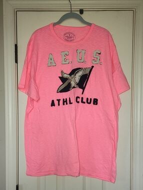 American Eagle Outfitters Bright Pink Athletic Fit Graphic Tee